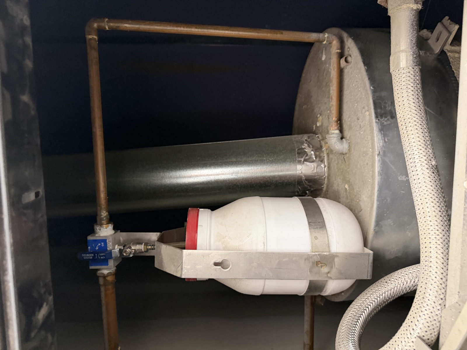 Floor 7 - Recycle Chute Chemicals